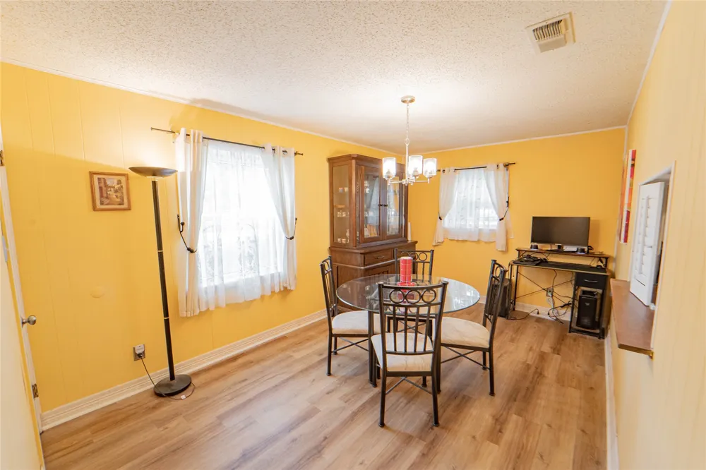 201 Westwood Street Breckenridge, TX 76424