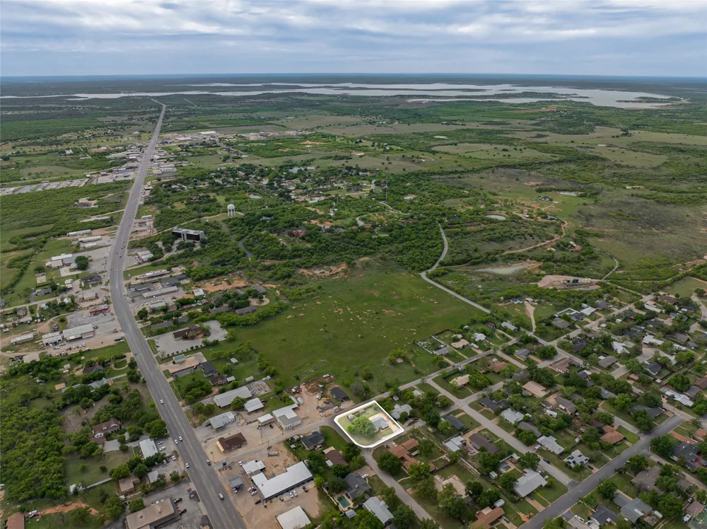 201 Westwood Street Breckenridge, TX 76424