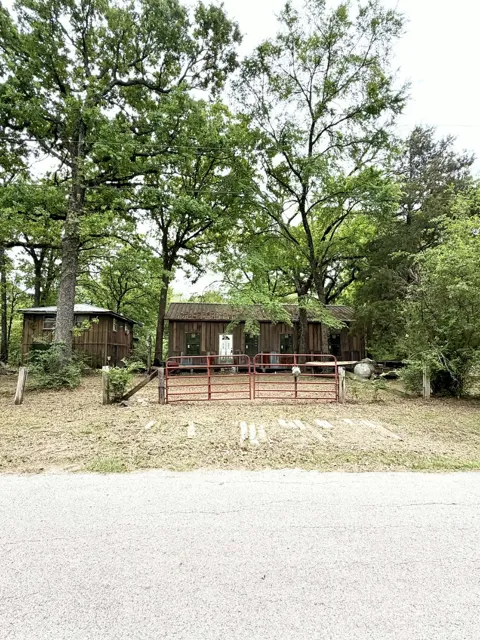 905 Tupuna Drive