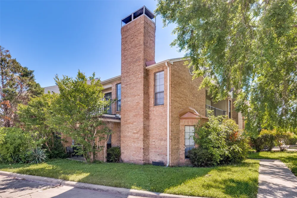 5902 Marvin Loving Drive #201 Garland, TX 75043