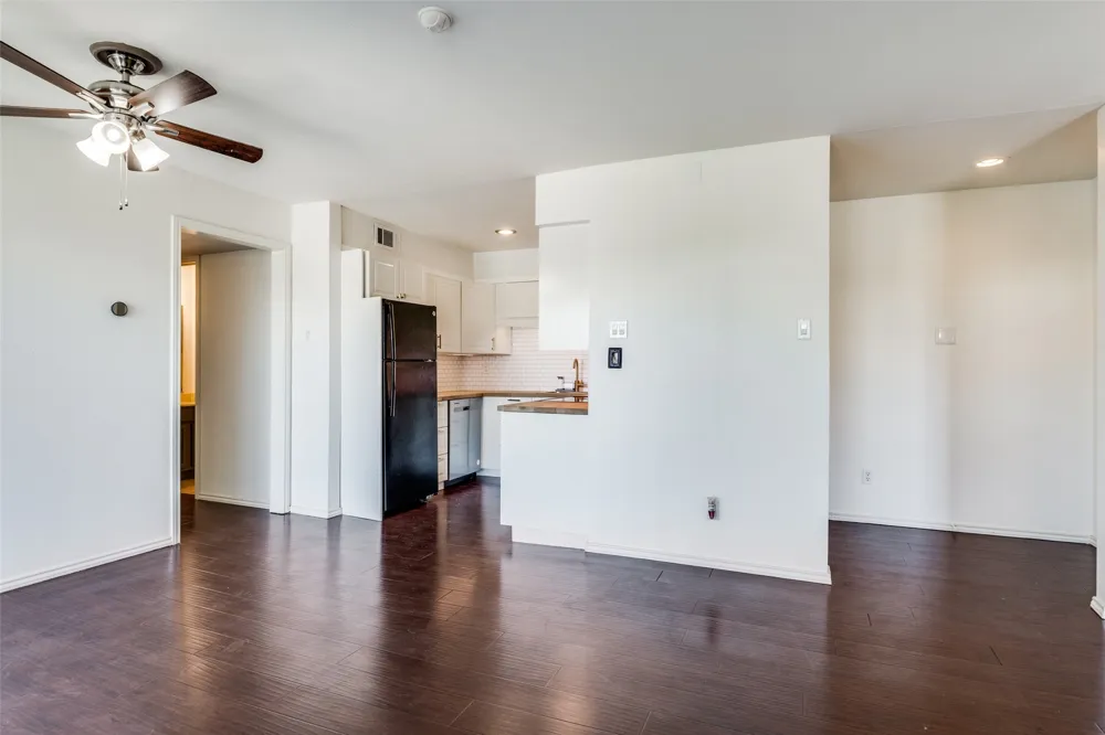 5902 Marvin Loving Drive #201 Garland, TX 75043
