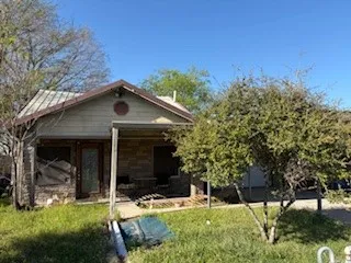 1129 E Palestine Street Mexia, TX 76667