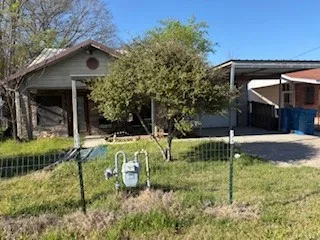1129 E Palestine Street Mexia, TX 76667