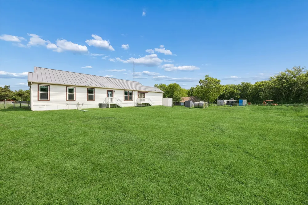 579 County Road 5005 Blue Ridge, TX 75424