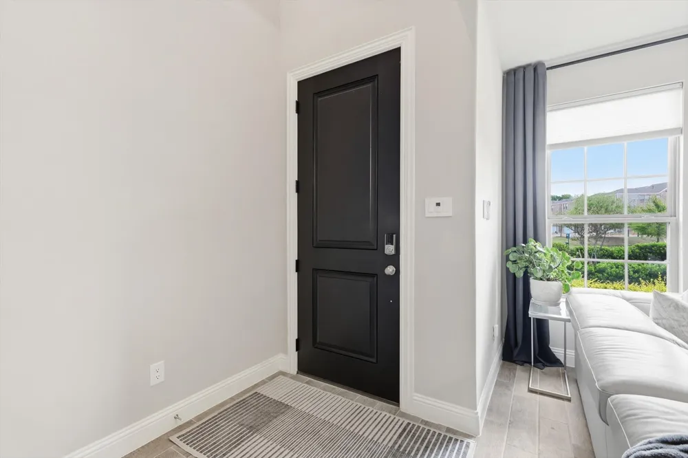 215 Suma Drive Euless, TX 76040