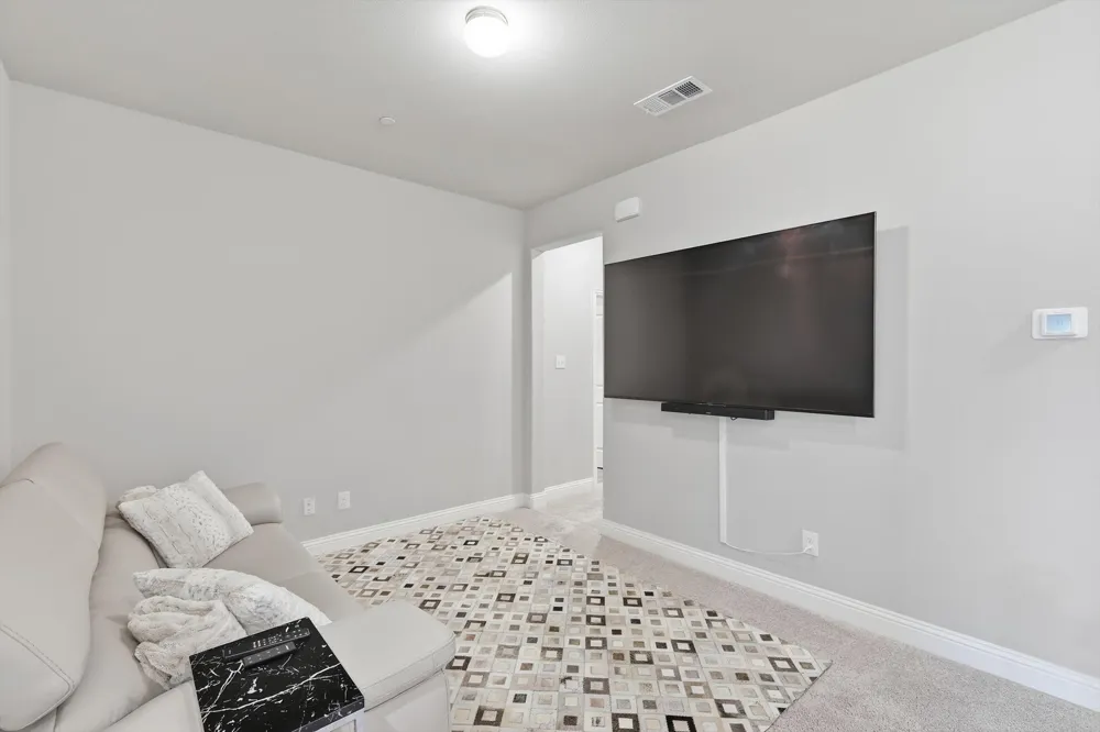 215 Suma Drive Euless, TX 76040