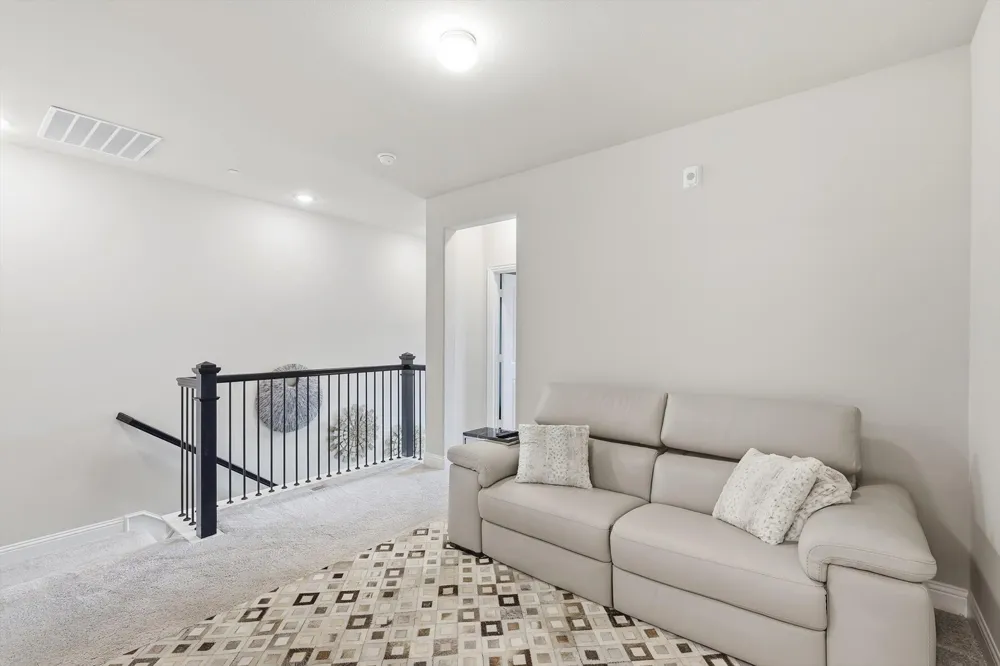 215 Suma Drive Euless, TX 76040
