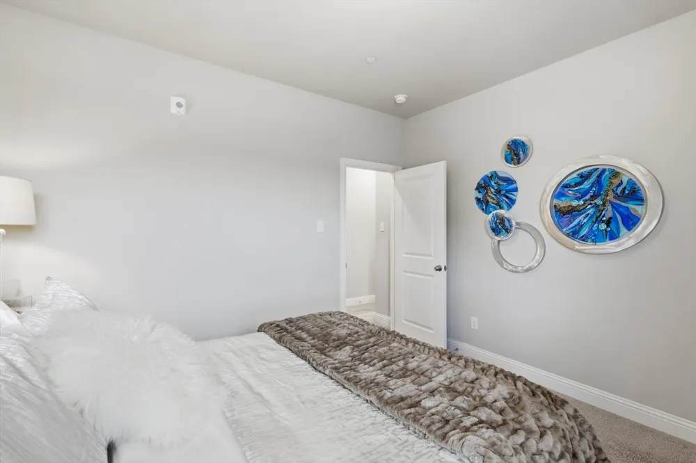 215 Suma Drive Euless, TX 76040