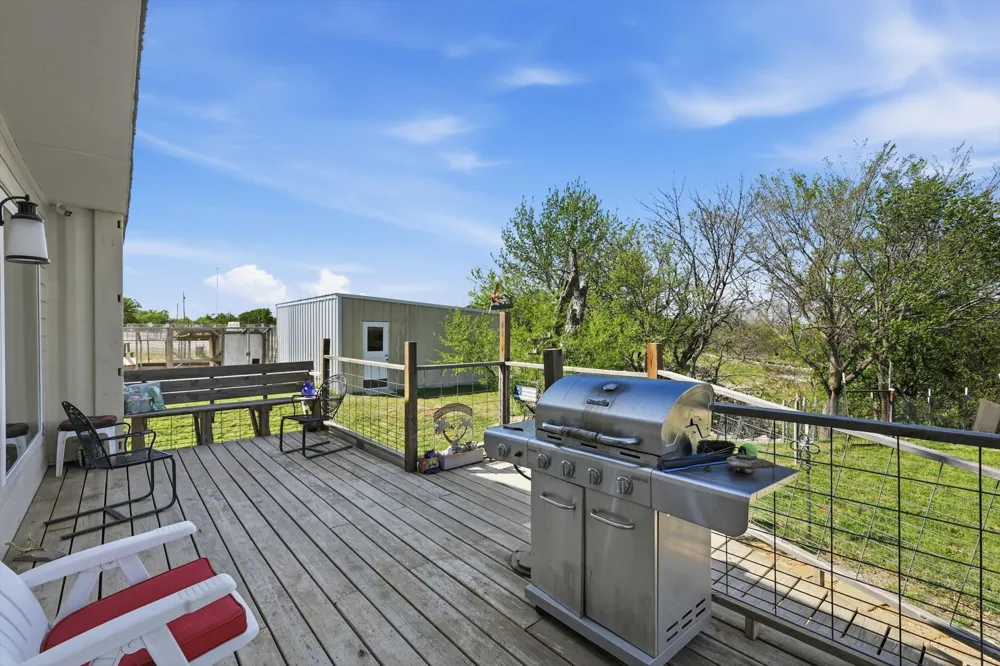 395 Lone Trail Rhome, TX 76078