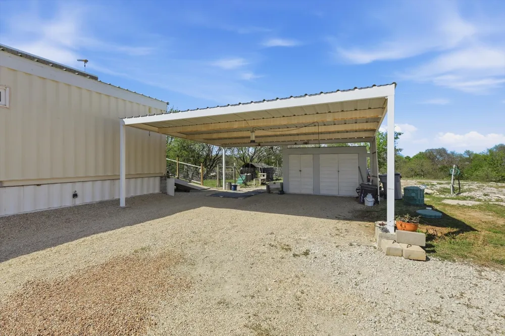 395 Lone Trail Rhome, TX 76078