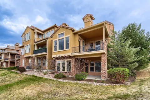 9421 Viaggio Way