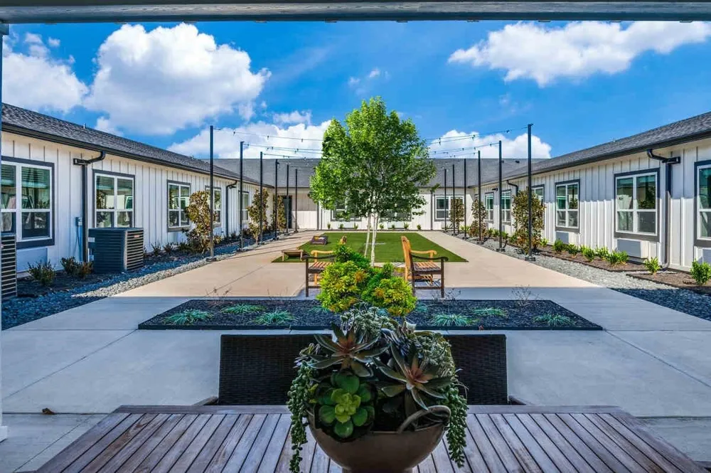 820 W McLeroy Boulevard #2030 Saginaw, TX 76179