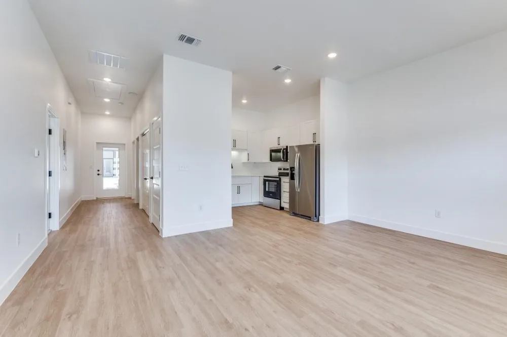 820 W McLeroy Boulevard #2030 Saginaw, TX 76179