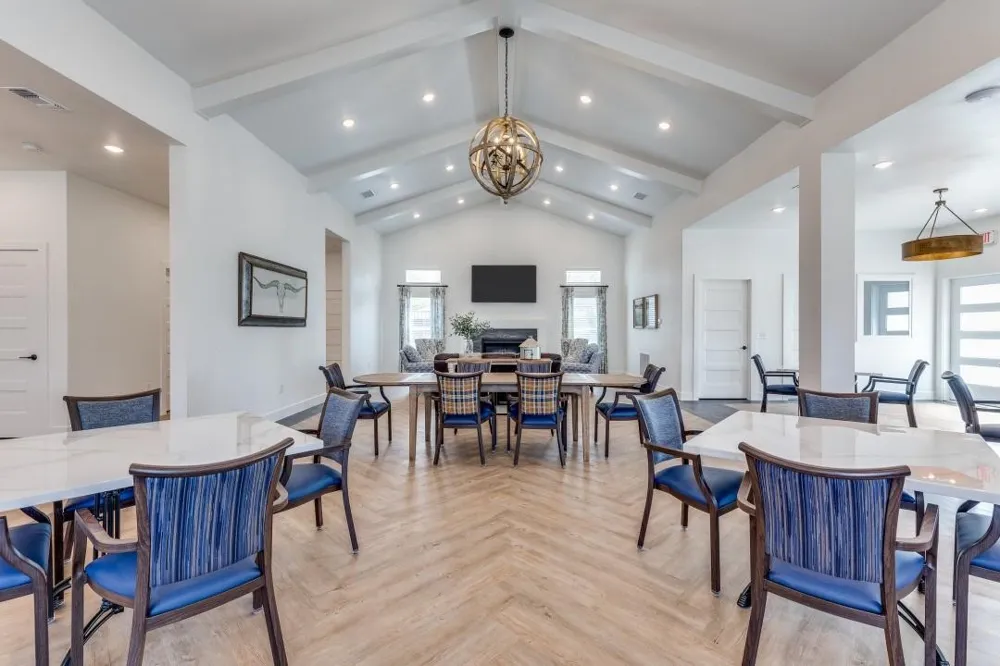 820 W McLeroy Boulevard #2022 Saginaw, TX 76179