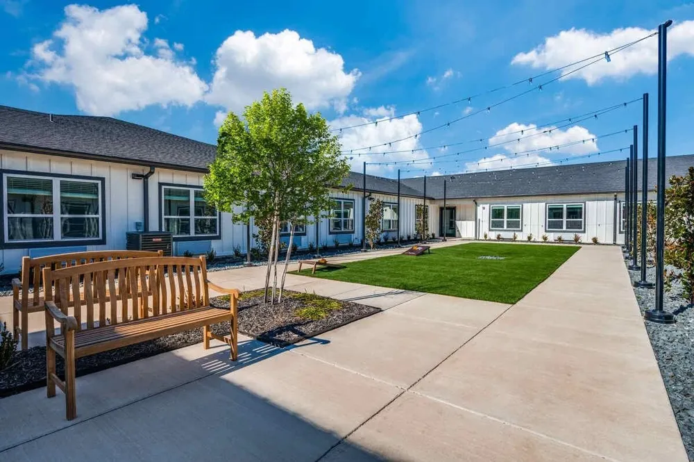 820 W McLeroy Boulevard #2022 Saginaw, TX 76179