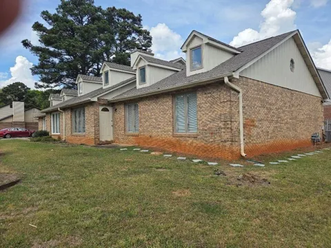 2120 Fieldstone View SE