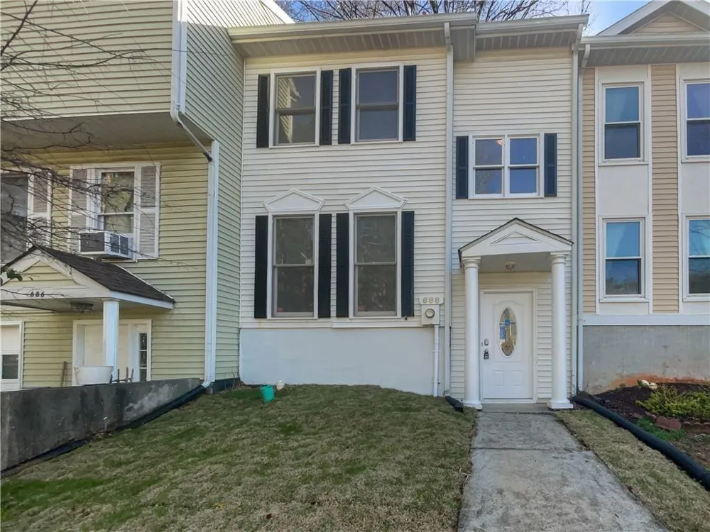 688 Stratford Green Avondale Estates, GA 30002