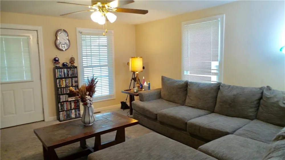 186 Railroad Avenue Lula, GA 30554