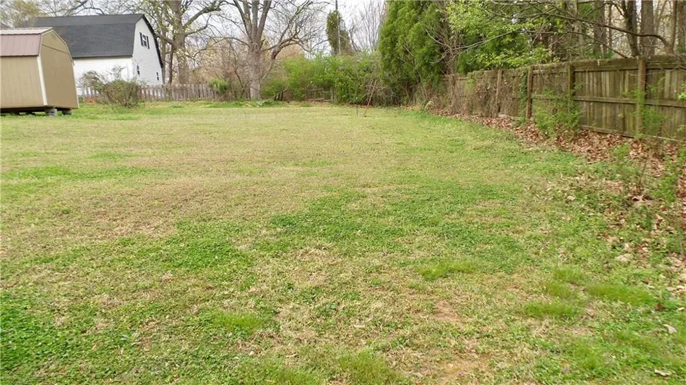 186 Railroad Avenue Lula, GA 30554