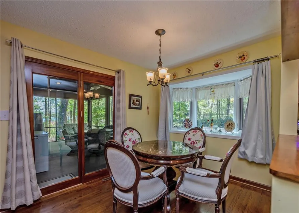 7 Old Oak Trail Hartwell, GA 30643