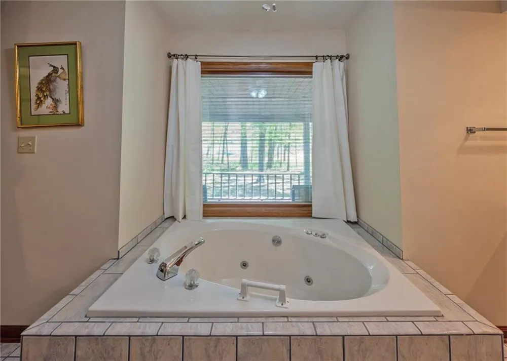 7 Old Oak Trail Hartwell, GA 30643