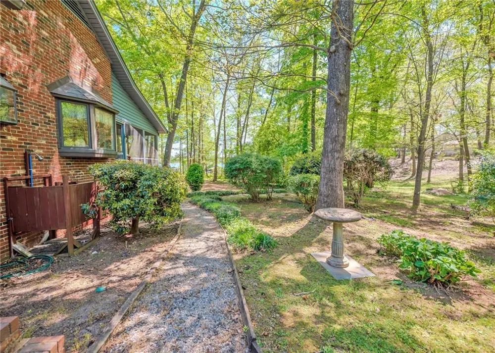 7 Old Oak Trail Hartwell, GA 30643