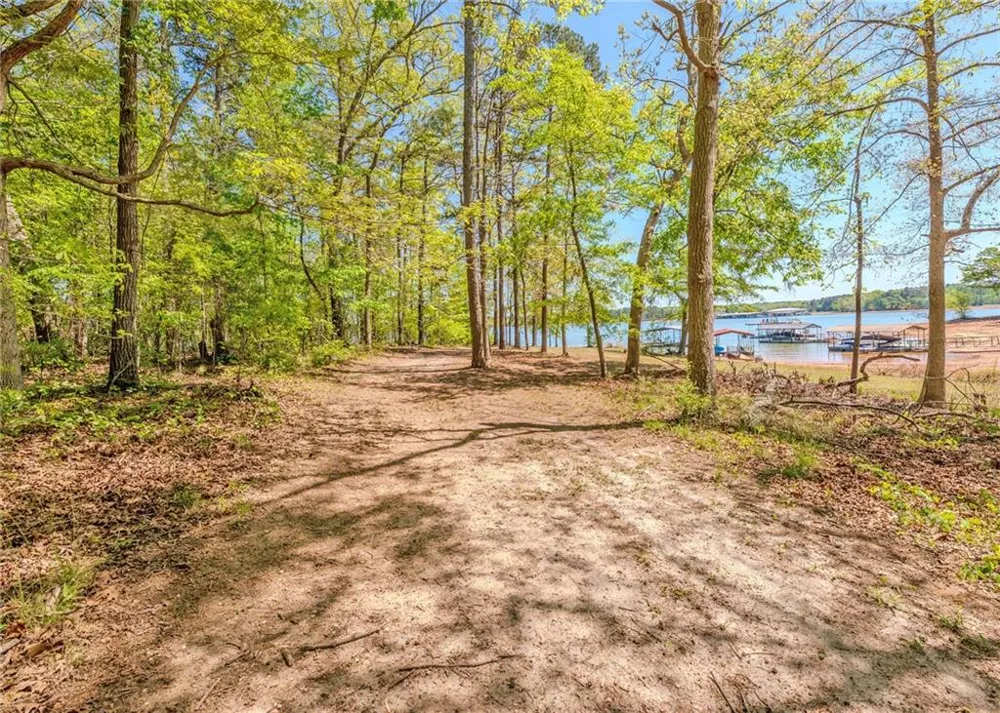 7 Old Oak Trail Hartwell, GA 30643