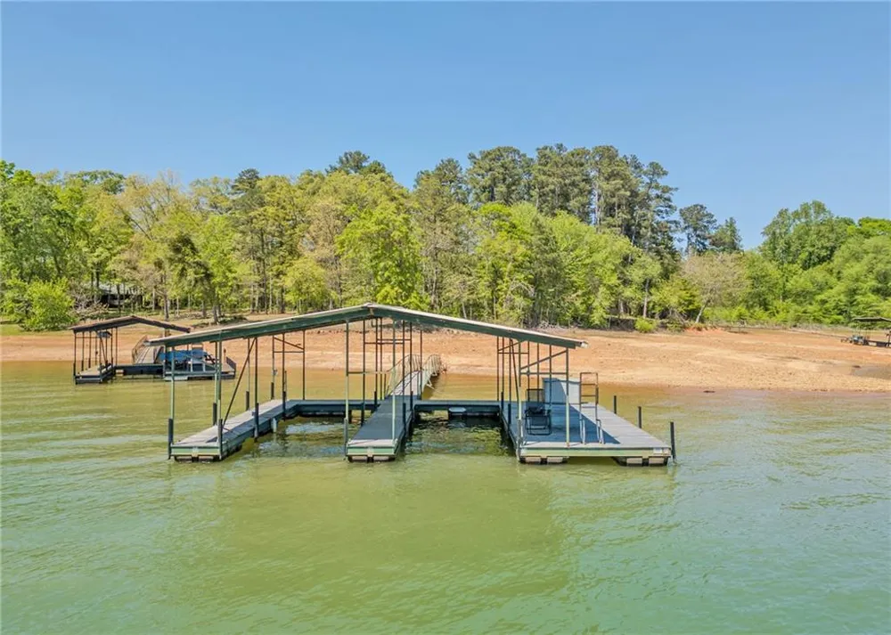 7 Old Oak Trail Hartwell, GA 30643