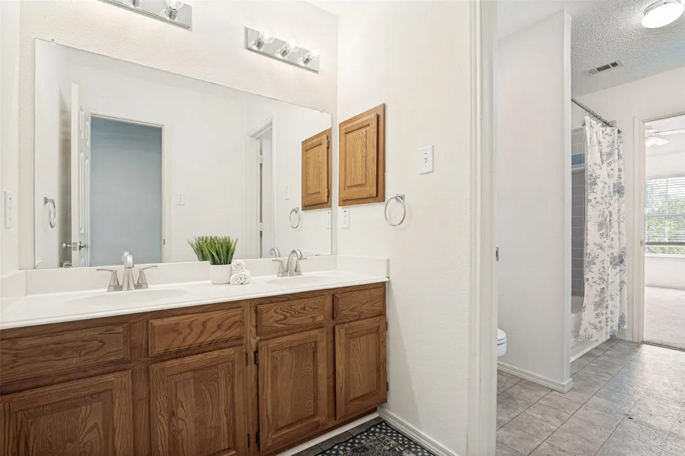 6013 Arden Court Rowlett, TX 75087
