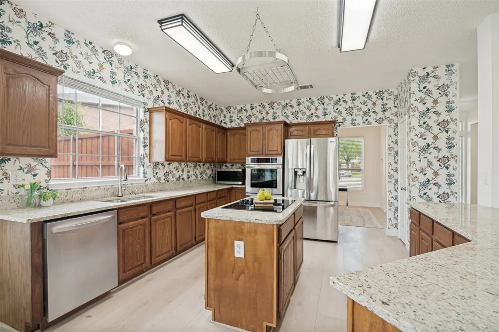 6013 Arden Court Rowlett, TX 75087