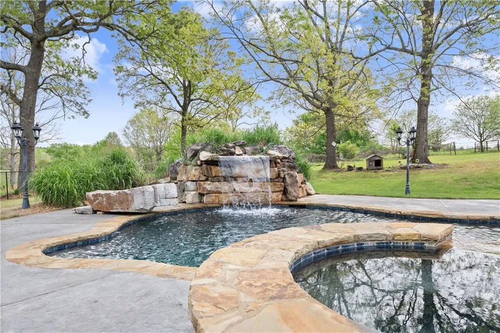 4841 Cobb Griffin Gillsville, GA 30543