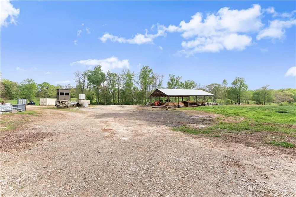 4841 Cobb Griffin Gillsville, GA 30543