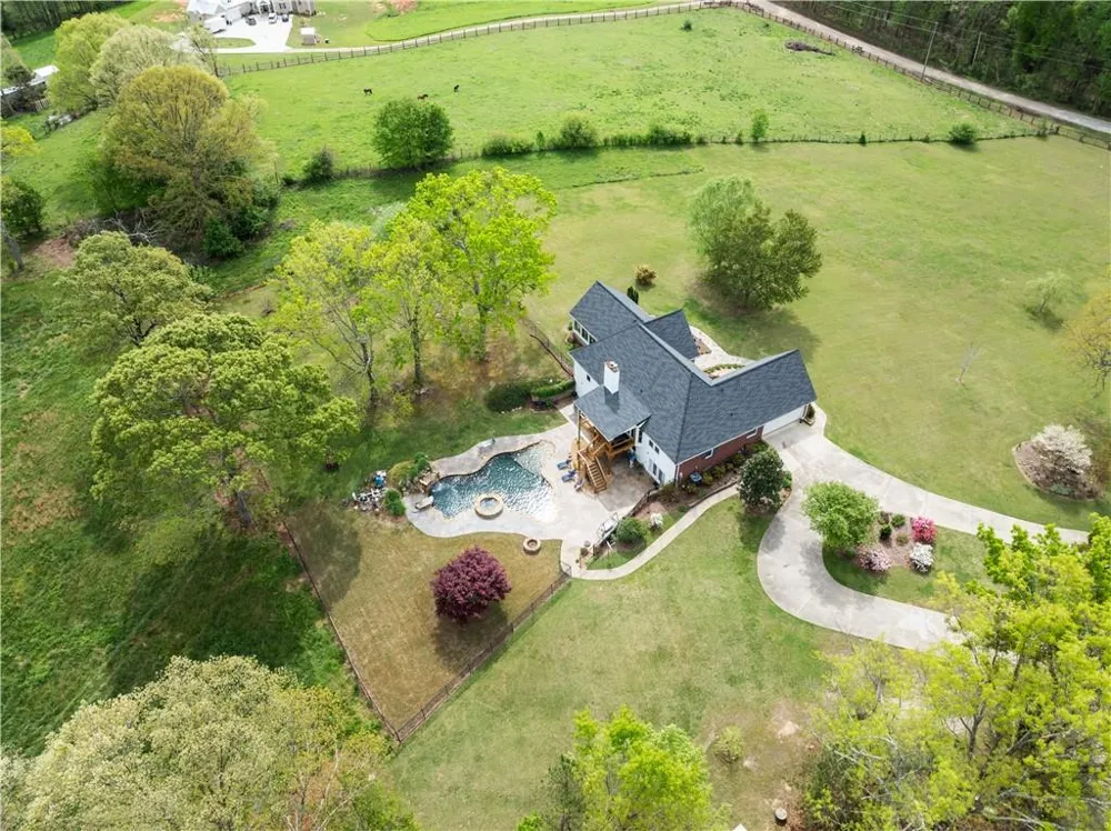 4841 Cobb Griffin Gillsville, GA 30543