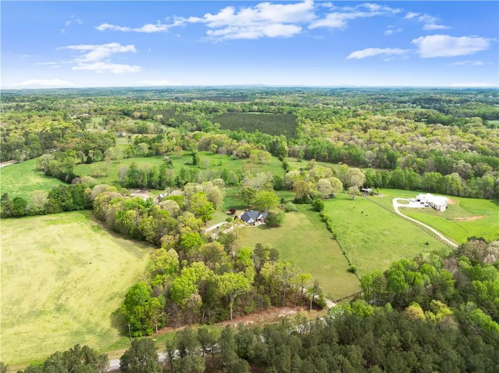 4841 Cobb Griffin Gillsville, GA 30543