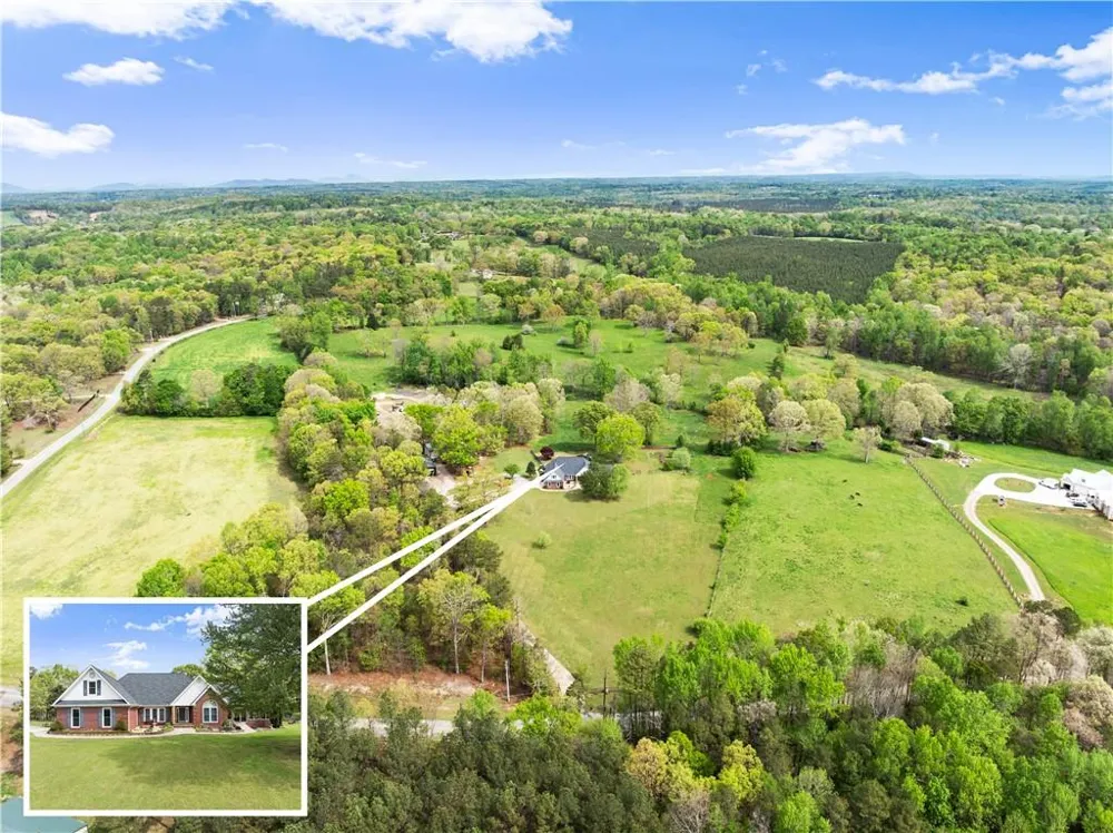 4841 Cobb Griffin Gillsville, GA 30543