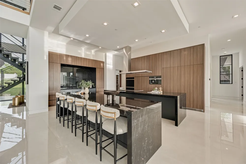 410 S White Chapel Boulevard Southlake, TX 76092
