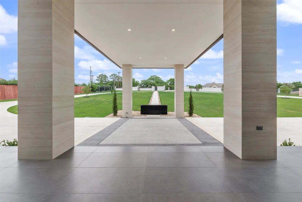410 S White Chapel Boulevard Southlake, TX 76092