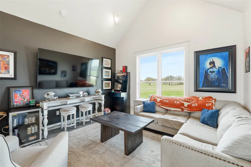 3988 Lake Valley Road Sunset, TX 76270