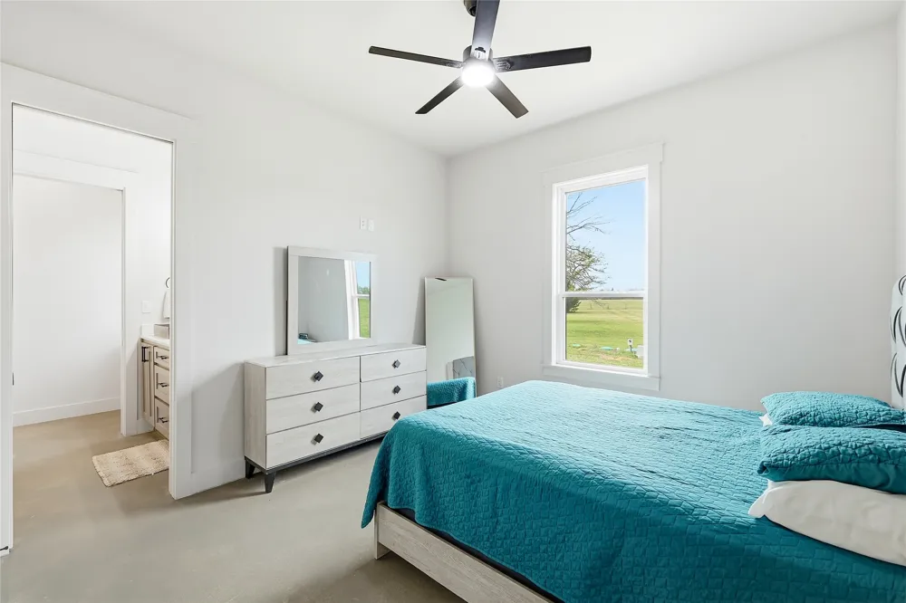 3988 Lake Valley Road Sunset, TX 76270