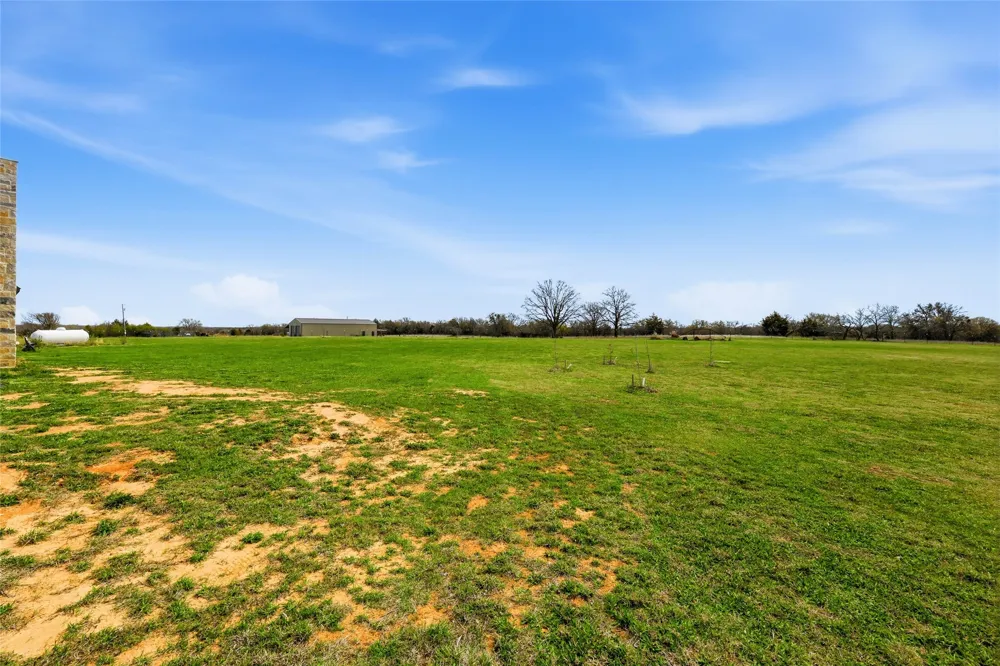 3988 Lake Valley Road Sunset, TX 76270