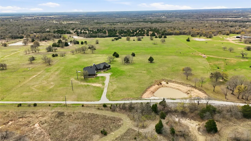 3988 Lake Valley Road Sunset, TX 76270