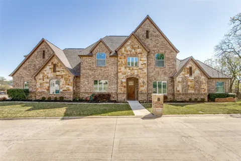6800 Woodland Hills Drive