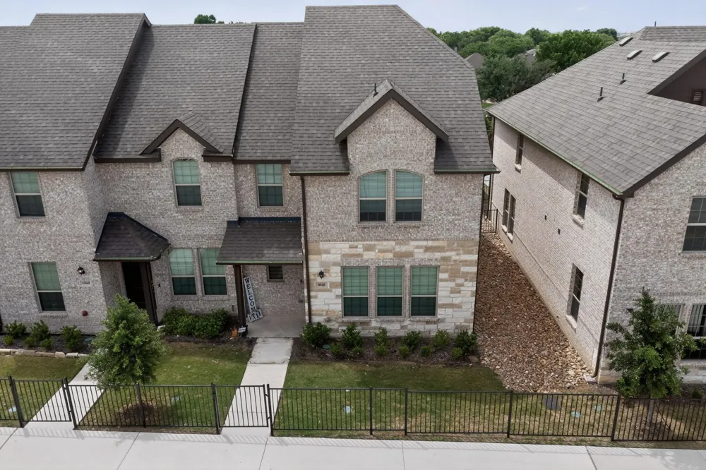 6040 Bursey Road Watauga, TX 76148