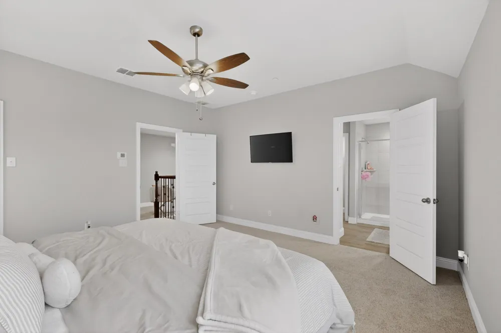 6040 Bursey Road Watauga, TX 76148