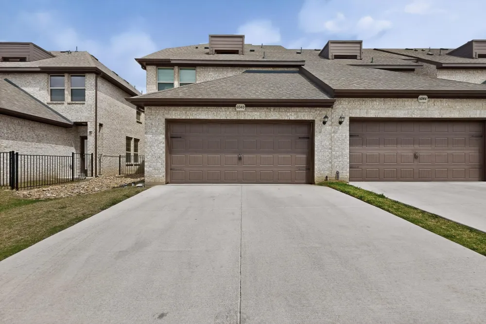 6040 Bursey Road Watauga, TX 76148