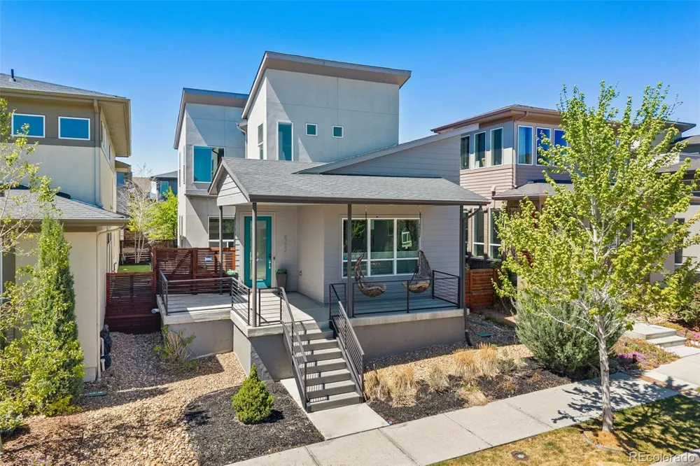 6753 Mariposa Court