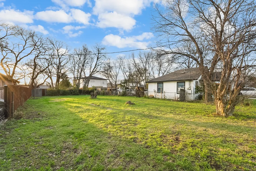 3415 Crossman Avenue Dallas, TX 75212