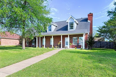 4805 Hunters Ridge Drive