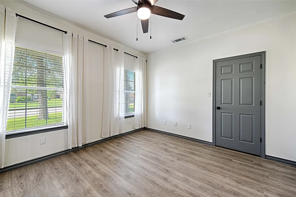 4805 Hunters Ridge Drive Sachse, TX 75048