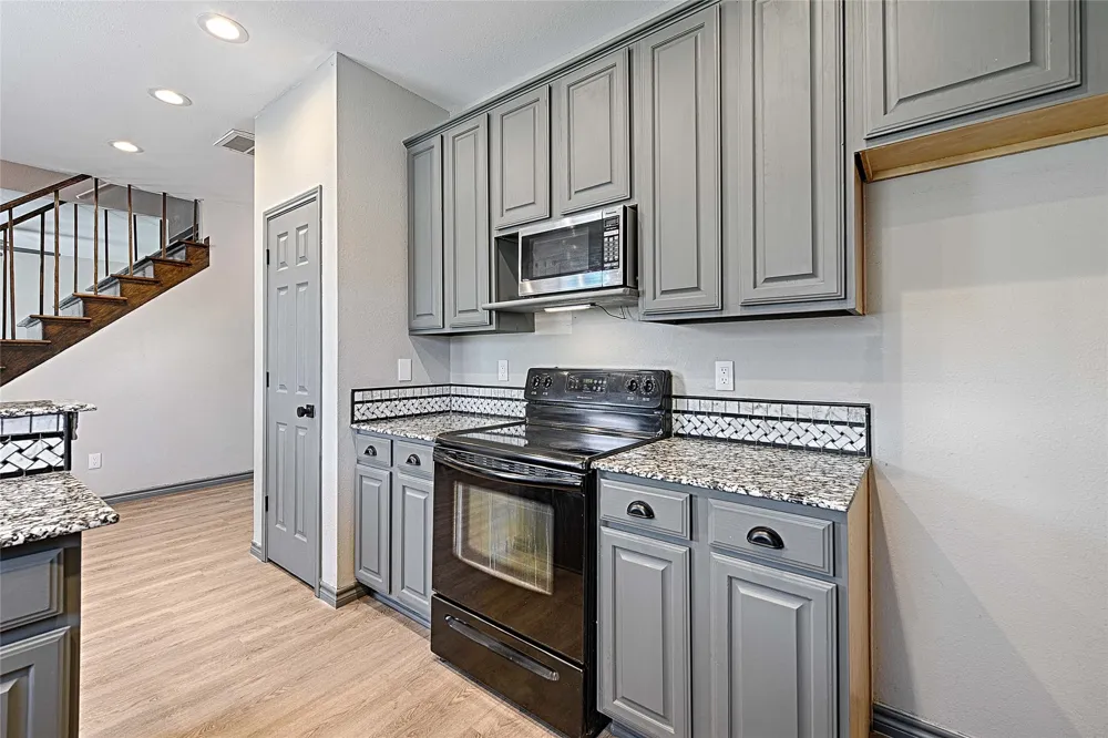 4805 Hunters Ridge Drive Sachse, TX 75048